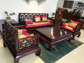 品味經(jīng)典 實(shí)木家具定制之菠蘿格、紅酸枝與花梨木的藝術(shù)